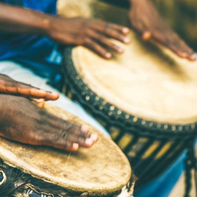 Afrikanischer Trommelkurs- Projekt zur Interkulturellen Woche des Landkreises